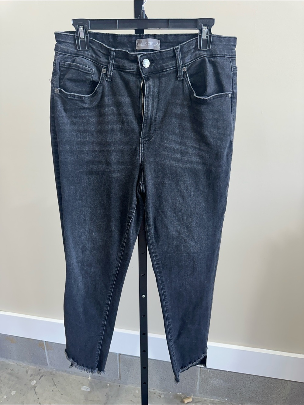 Falls Creek Black skinny jeans size 14 women’s
